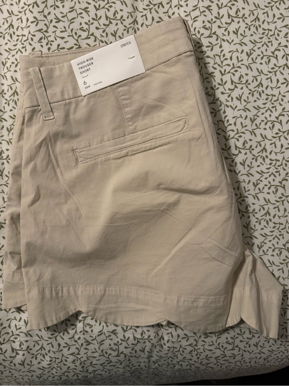 American Eagle Outfitters High-Waist Shorts in Bone Khaki